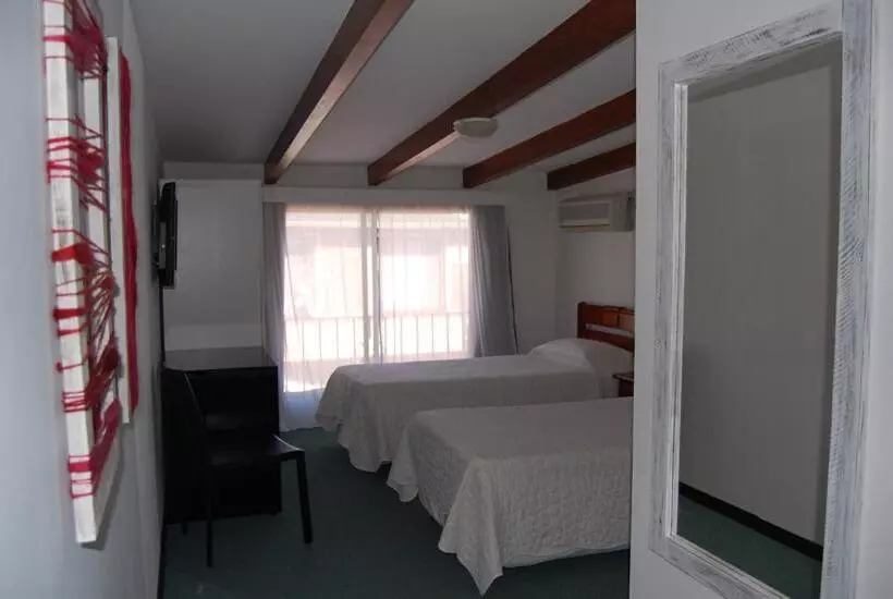 ホテル Mercedes Rambla