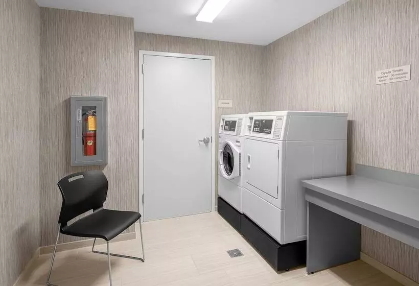 ホテル Springhill Suites By Marriott Jackson