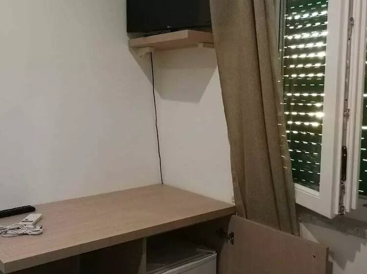 Aamiaismajoitus (B&B) Borgo Marinaro