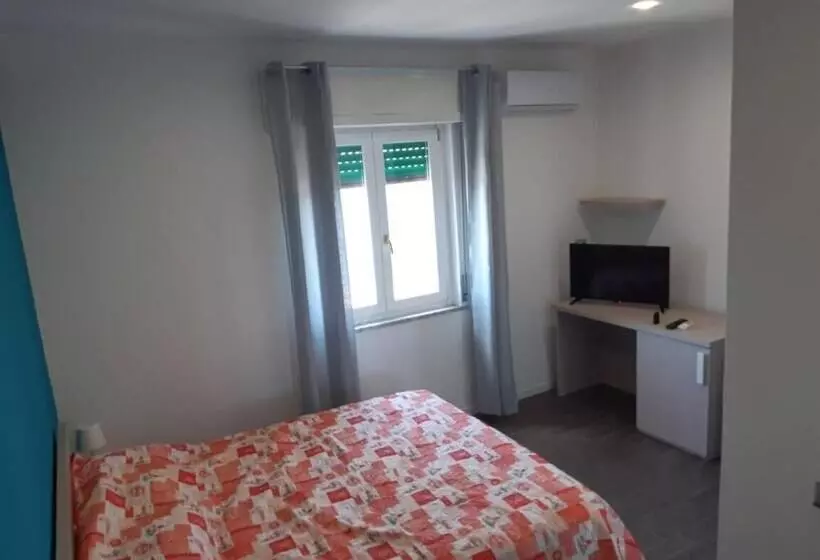 Aamiaismajoitus (B&B) Borgo Marinaro