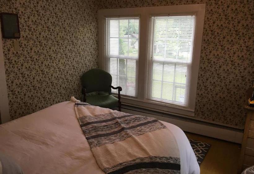 Goose Pond Inn Bed & Breakfast