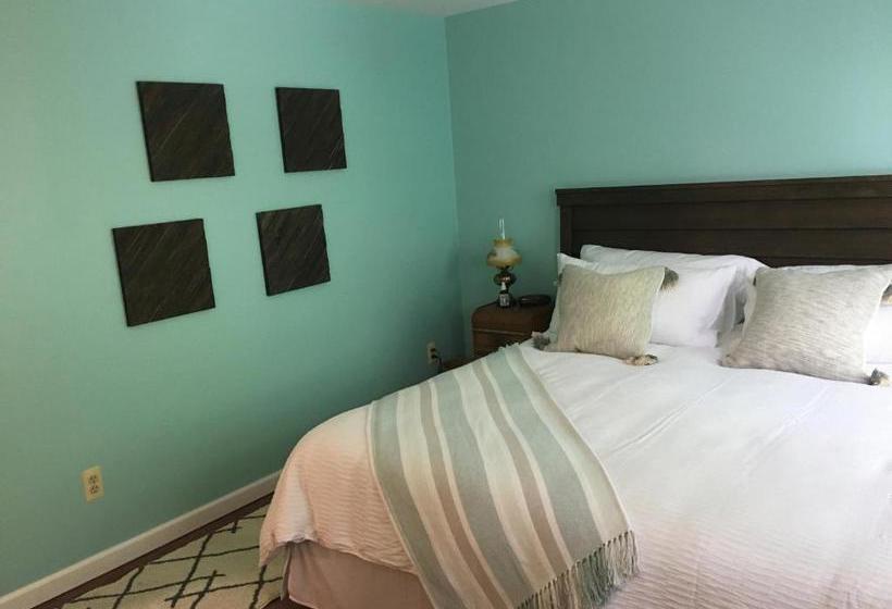 Goose Pond Inn Bed & Breakfast