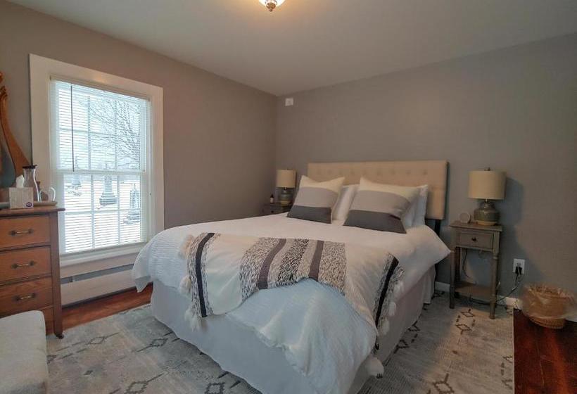 Goose Pond Inn Bed & Breakfast