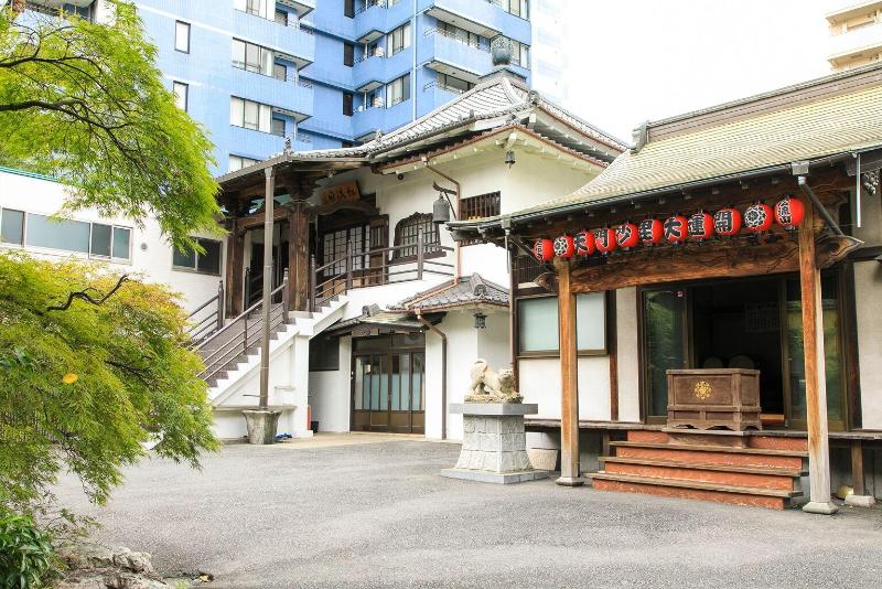 宿坊 正伝寺 Temple Hotel Shoden Ji