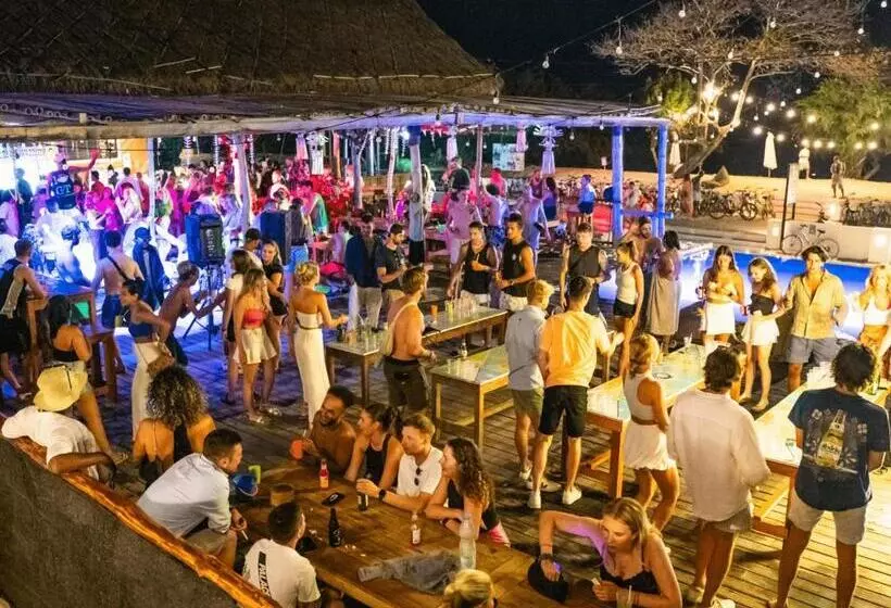 Retkeilymaja Mad Monkey Gili Trawangan