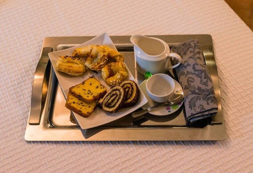 هتل Le Undici Rose