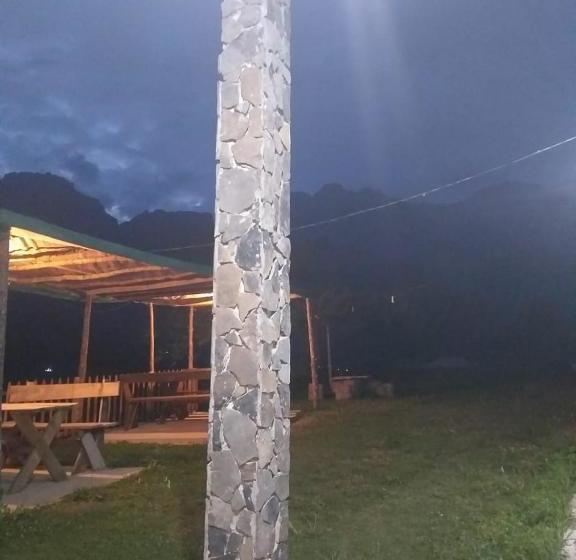 Majatalo Guest House Gjelaj