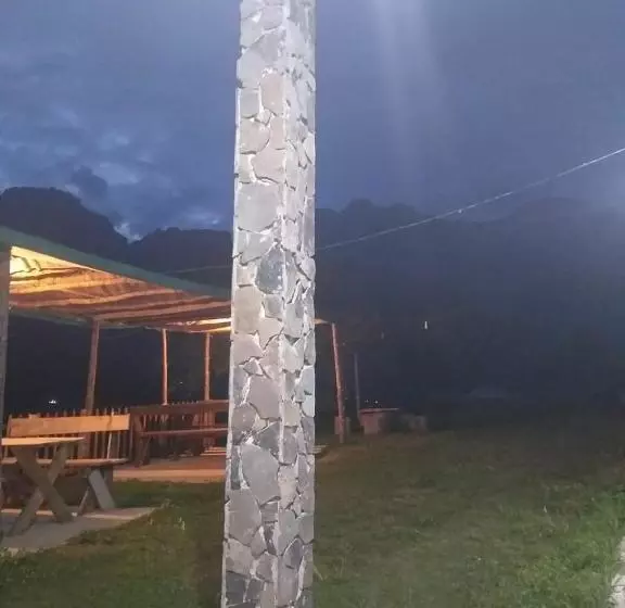 Majatalo Guest House Gjelaj