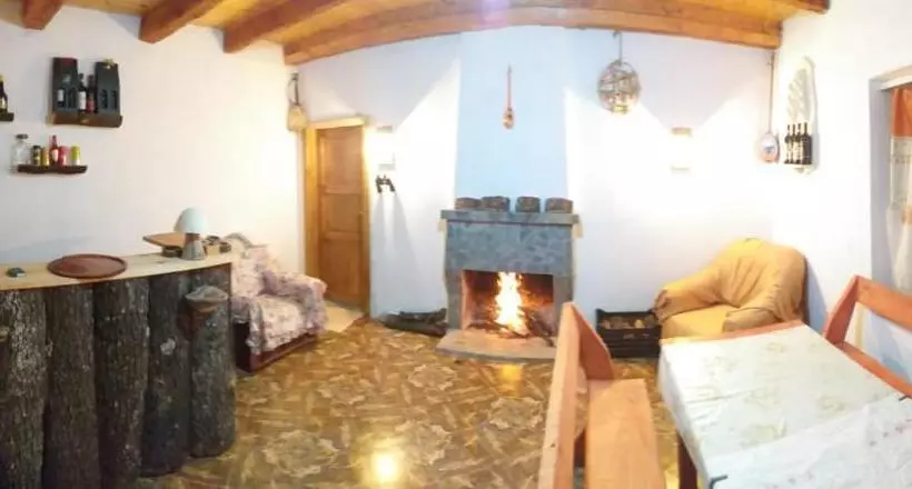 Majatalo Guest House Gjelaj