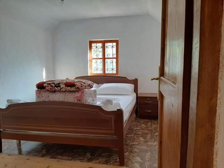 Majatalo Guest House Gjelaj