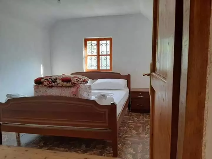Majatalo Guest House Gjelaj