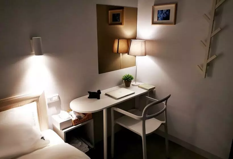 هاستل Bluewater Hotel Xpark Gloria Outlets Taoyuan Baseball Stadium