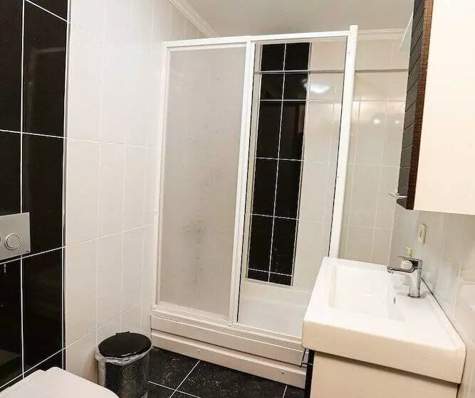 هتل Papi̇llonada