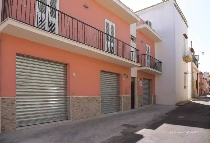 Aamiaismajoitus (B&B) Domus Petrosa