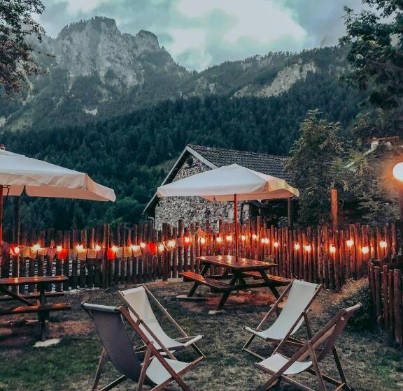 Schronisko Visaisa Taverna & Foresteria