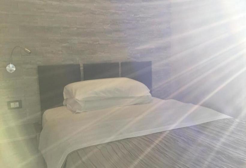 تختخواب و صبحانه A 2 Passi Da