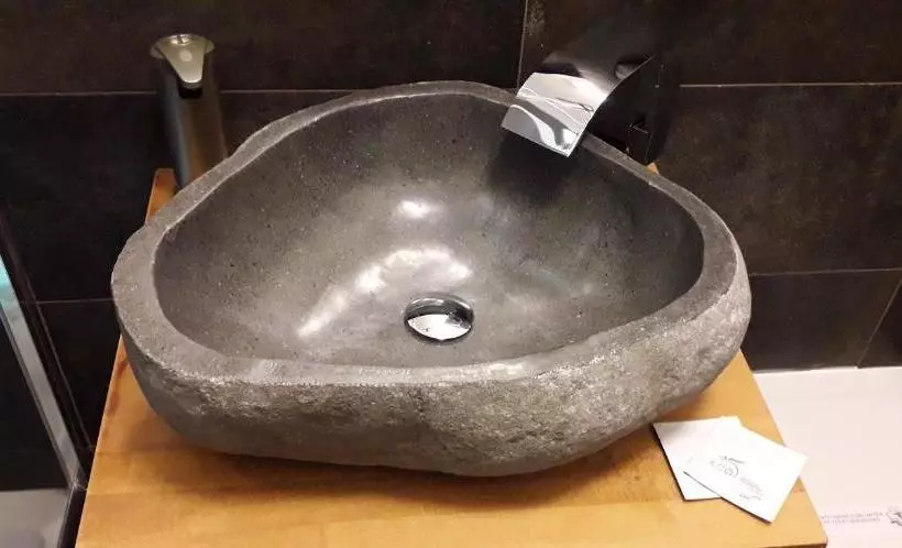 تختخواب و صبحانه A 2 Passi Da