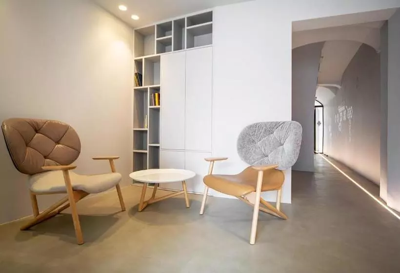 Aamiaismajoitus (B&B) Maison Alliod