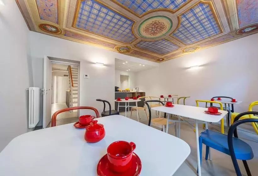 Aamiaismajoitus (B&B) Maison Alliod