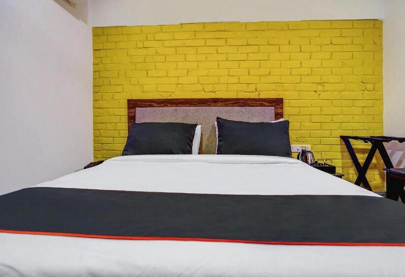 Hotel Super Collection O Kalinga Bapuji Nagar