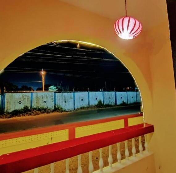 فندق Sea View Resorts