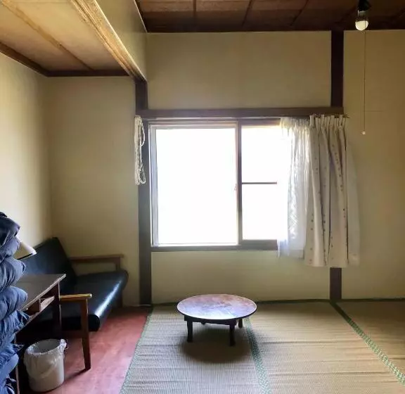 ペンション 自然の中の古民家ゲストハウスちゃいはな庵 Organic County Style Classic House Chaihana An