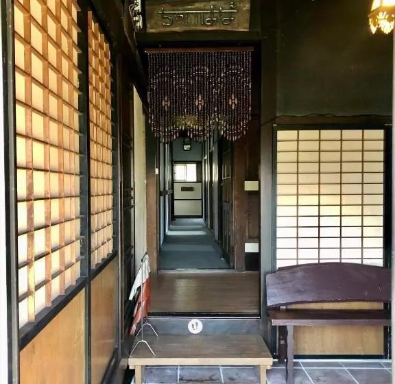 ペンション 自然の中の古民家ゲストハウスちゃいはな庵 Organic County Style Classic House Chaihana An
