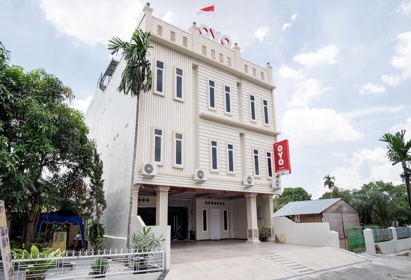 호텔 Oyo 621 Vania Residence