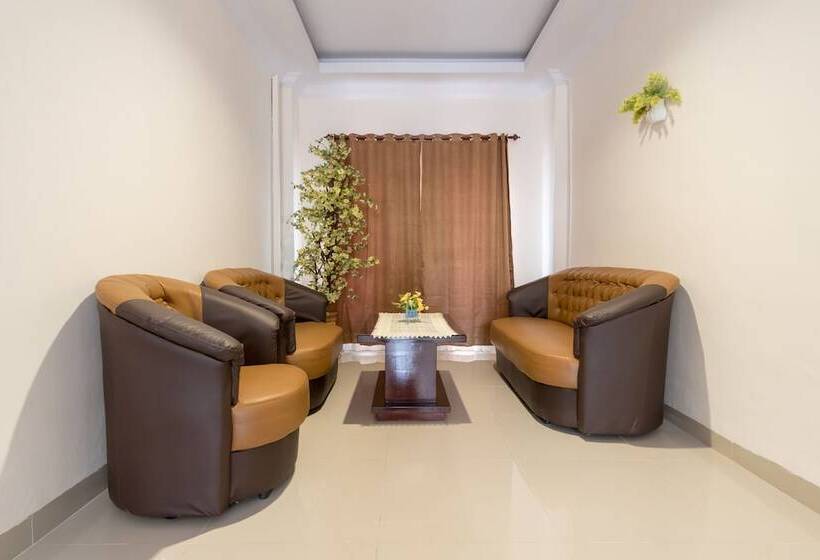 호텔 Oyo 621 Vania Residence