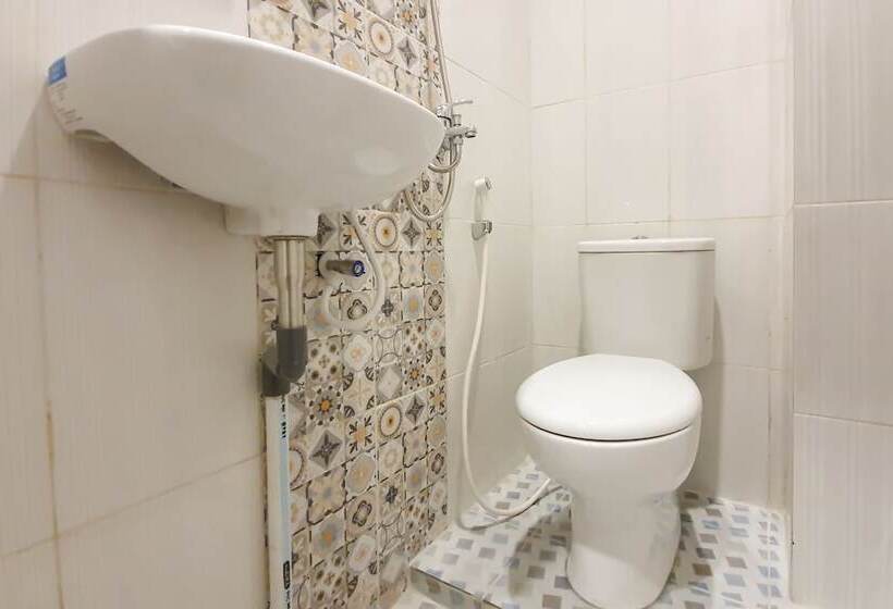 호텔 Oyo 621 Vania Residence