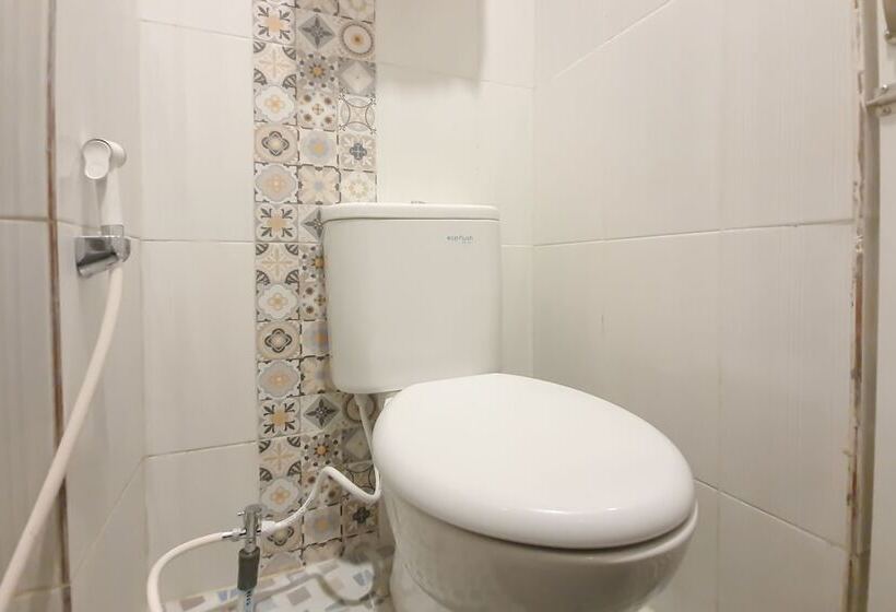 호텔 Oyo 621 Vania Residence