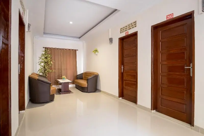 ホテル Oyo 621 Vania Residence