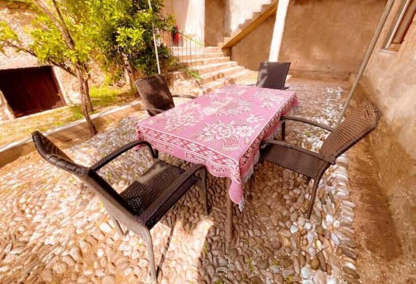 پانسیون Balkan House