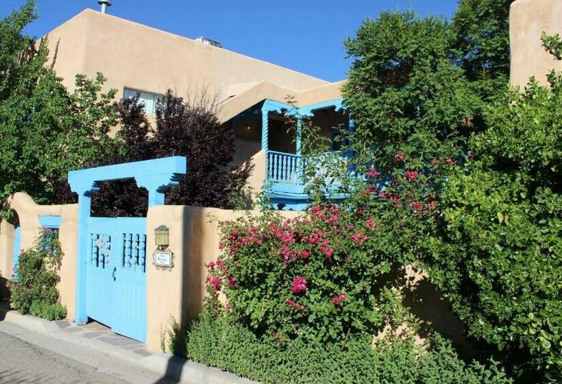 تختخواب و صبحانه Casa Benavides Inn