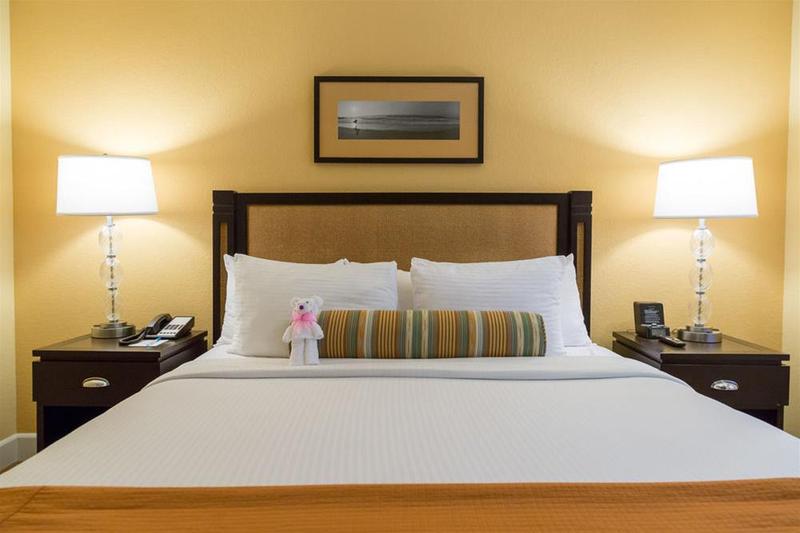 Carlsbad Inn Beach Resort