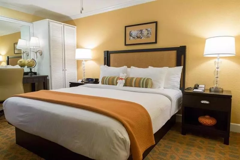 Carlsbad Inn Beach Resort