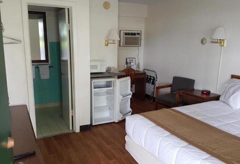 فندق Budget Host Inn