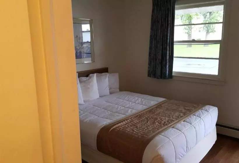 Отель Budget Host Inn