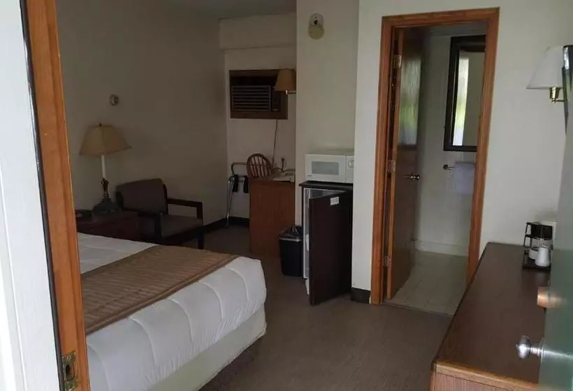 Отель Budget Host Inn