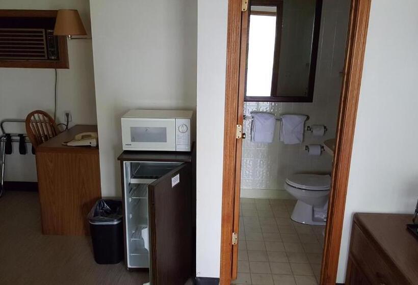 فندق Budget Host Inn