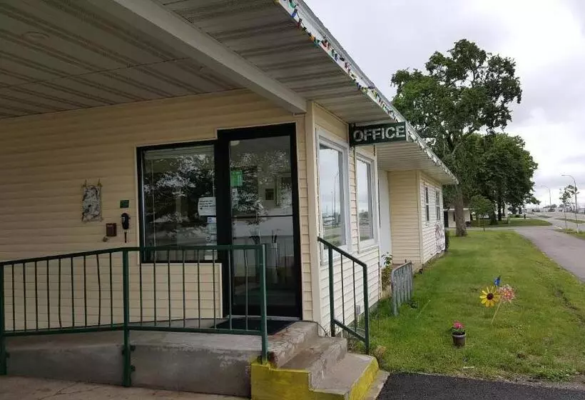 Отель Budget Host Inn