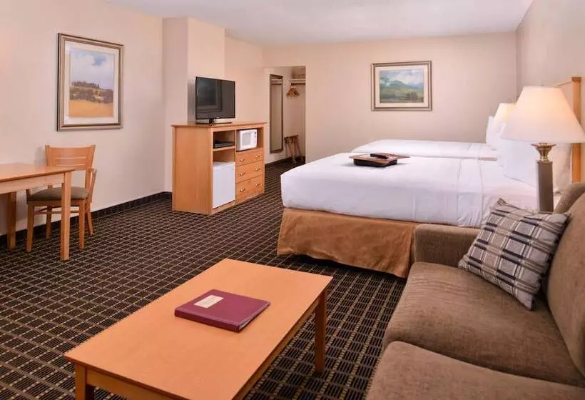 Отель Campus Inn & Suites Eugene Downtown