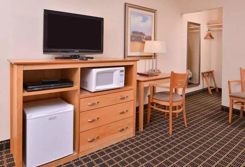 Отель Campus Inn & Suites Eugene Downtown