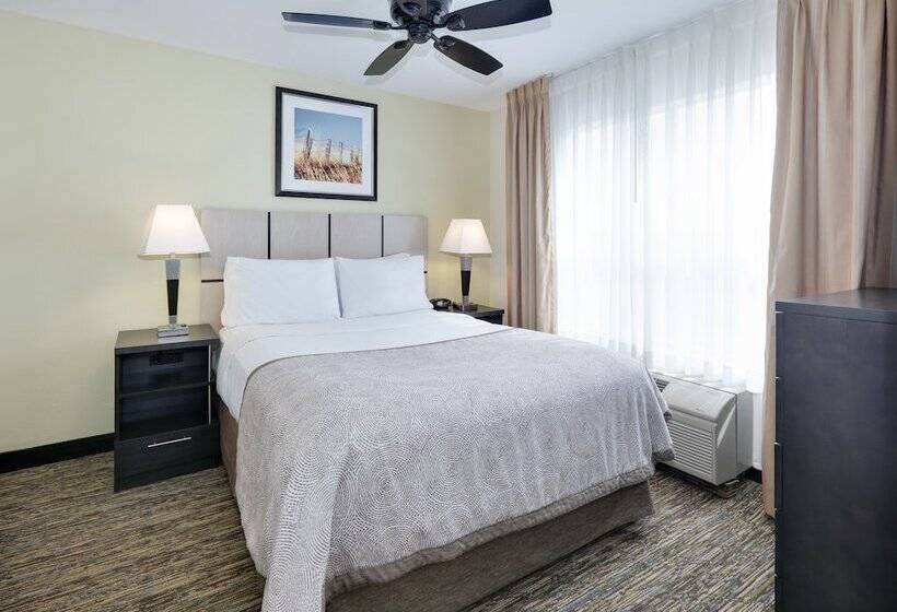 酒店 Candlewood Suites Dallas Market Center Love Field, An Ihg