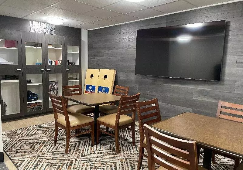 Отель Candlewood Suites   East Syracuse   Carrier Circle, An Ihg