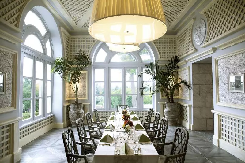 Отель Canyon Ranch Lenox