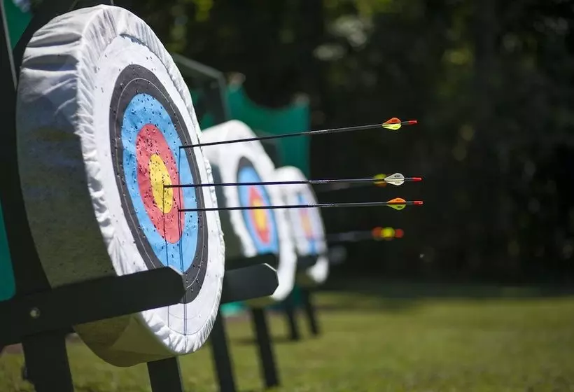 Отель Canyon Ranch Lenox