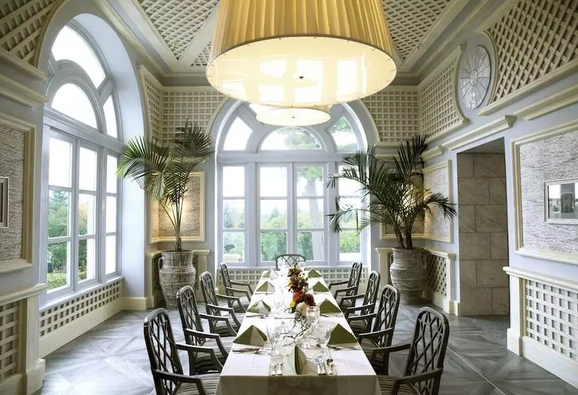 Отель Canyon Ranch Lenox