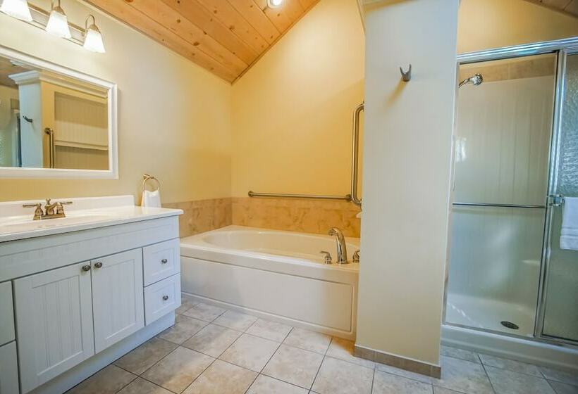 ホテル Cape Cod Holiday Estates, A Vri Resort