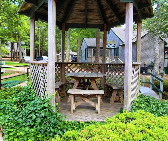 ホテル Cape Cod Holiday Estates, A Vri Resort